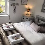 Craiglands Bed And Breakfast, 住宿加早餐酒店 格拉辛顿