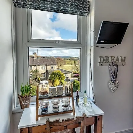 לינה וארוחת בוקר Craiglands Bed And Breakfast,